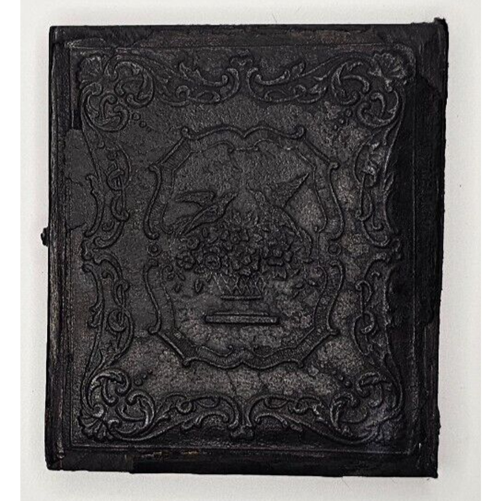 1/6th Plate Daguerreotype Of An Older Woman In Half A Union Case With Cover - Picture 5 of 11